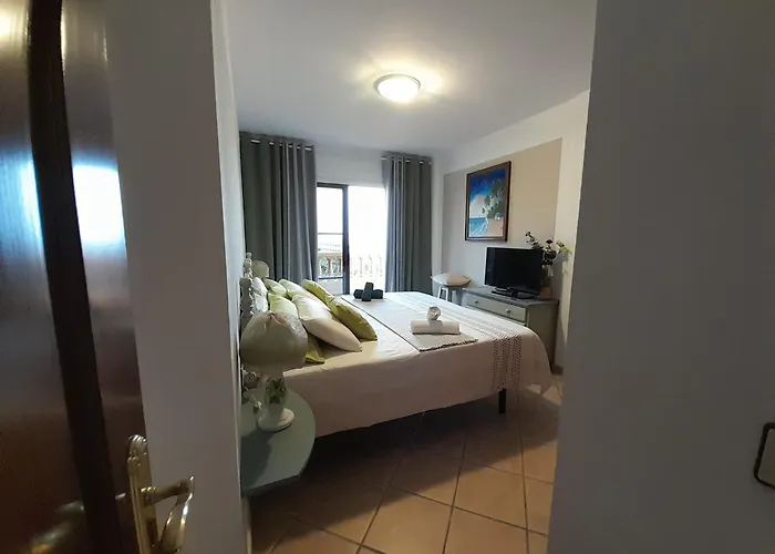 Elite Palace Playa Duque אדחה